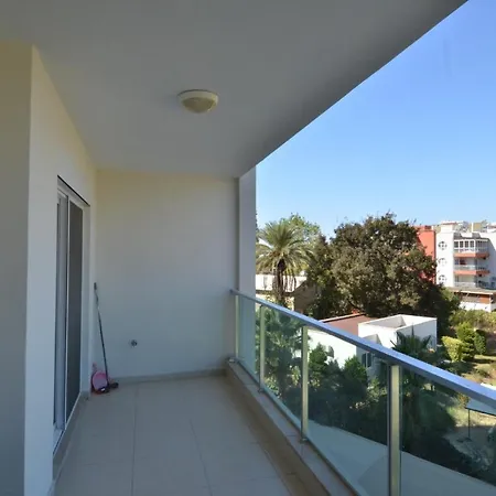 5* Apartments Crown City דירה אבסלאר