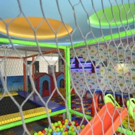 דירה 5* Apartments Crown City אבסלאר