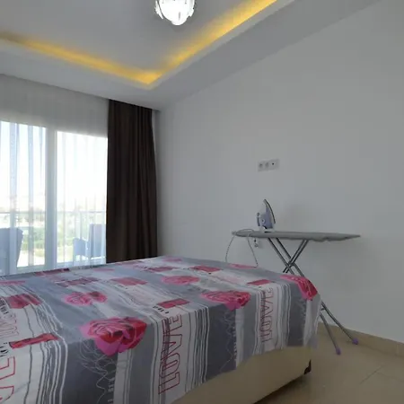 5* Apartments Crown City דירה